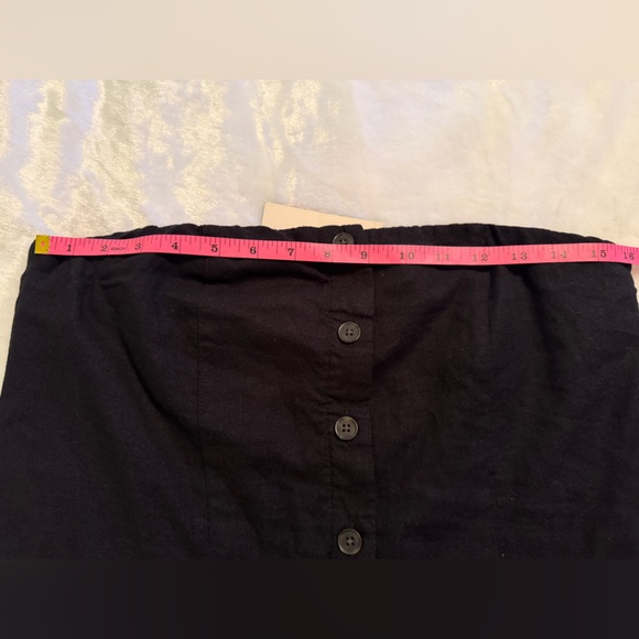 Elegant Black Strapless Top - Picture 10 of 14